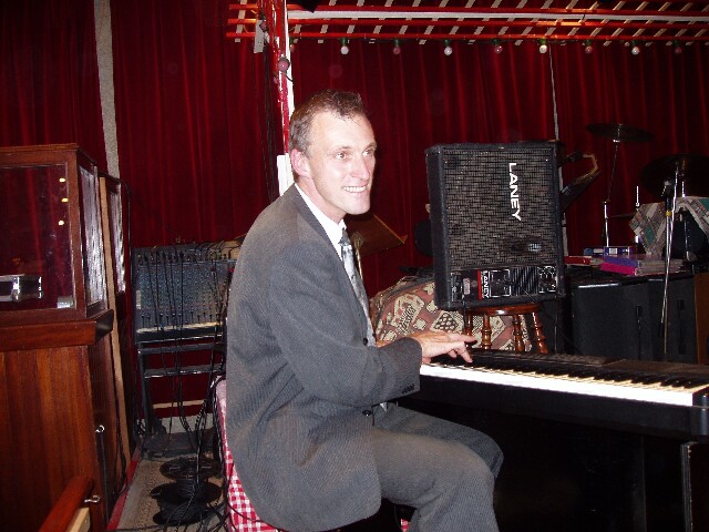 min 2006 08 06 guinguette mp 161